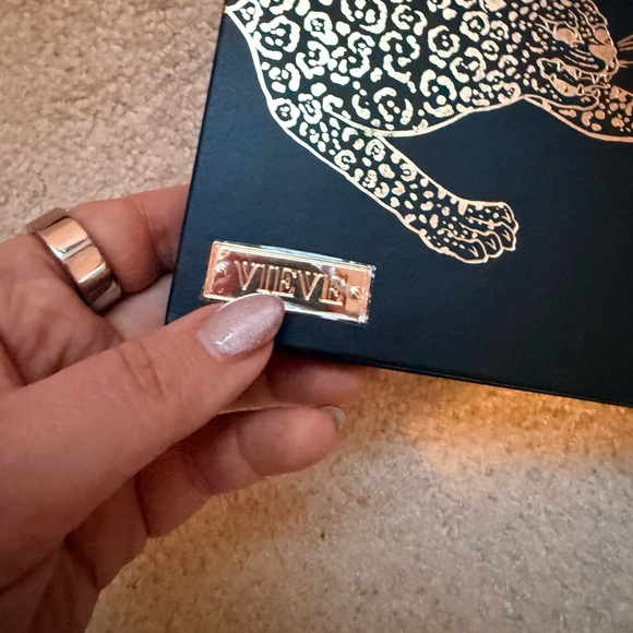 Vieve Beauty The NINETEASE Palette - Picture 8 of 8